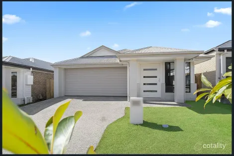 Property photo of 16 Greenlink Street Deebing Heights QLD 4306