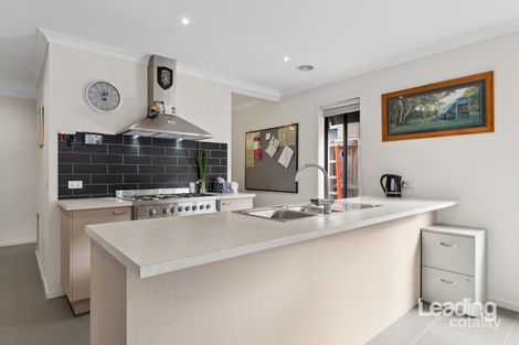 Property photo of 8 Showman Drive Diggers Rest VIC 3427