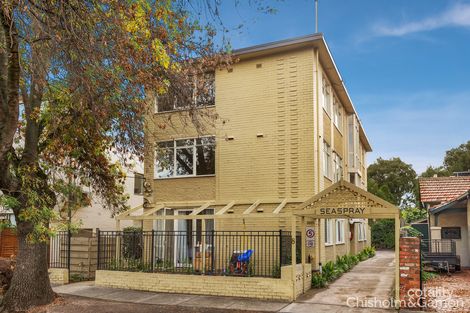 2/8 Spray St, Elwood, VIC 3184