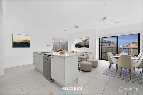 Property photo of 15 Vere Way Mickleham VIC 3064