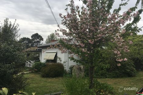 4 Hendley St, Woodend, VIC 3442