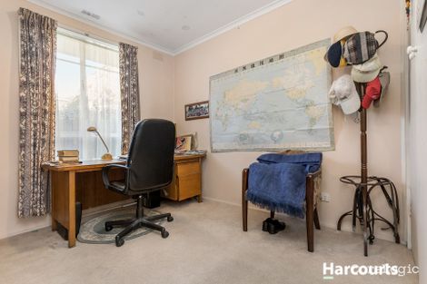 Property photo of 1/13 Arianne Road Glen Waverley VIC 3150