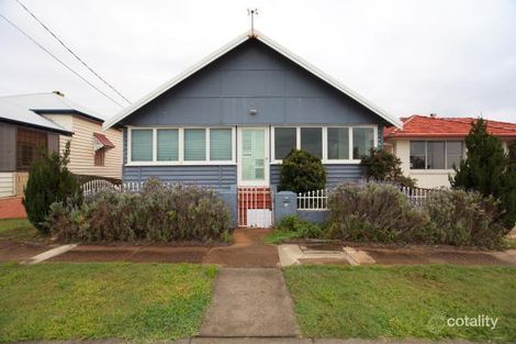 Property photo of 114 Shorncliffe Parade Shorncliffe QLD 4017