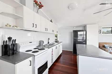 Property photo of 1/404 Esplanade Torquay QLD 4655