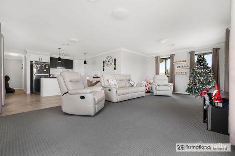 Property photo of 52 Fraser Drive Eglinton NSW 2795