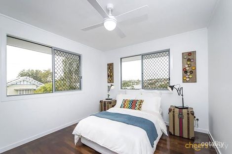 Property photo of 4/47 Saint Leonards Street Coorparoo QLD 4151