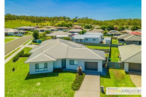 Property photo of 2 Beatrice Close Armidale NSW 2350