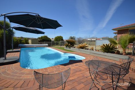 Property photo of 6 Gasnier Place Dubbo NSW 2830