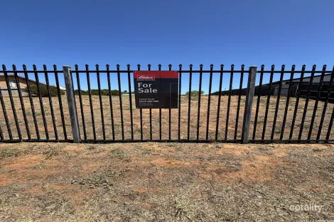 4 Mcleod St, South Carnarvon, WA 6701