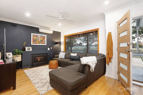 Property photo of 6 Mathilda Street Wendouree VIC 3355