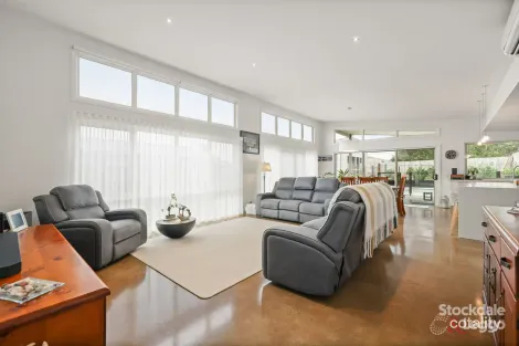 Property photo of 12 Edgar Road San Remo VIC 3925