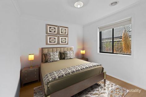 Property photo of 13 Brittle Gum Road Cranbourne East VIC 3977