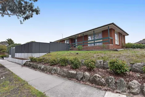 1 Buvelot Pl, Sunbury, VIC 3429