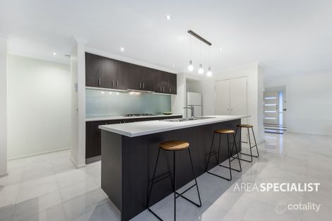 Property photo of 43 Flametree Circuit Cranbourne VIC 3977