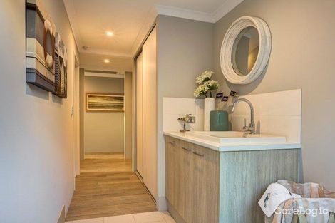 Property photo of 19 Fernleaf Loop Piara Waters WA 6112
