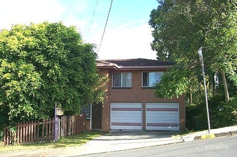 Property photo of 30 Gordon Street Labrador QLD 4215