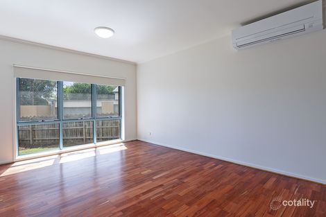 Property photo of 17 Vaughan Crescent Kew VIC 3101