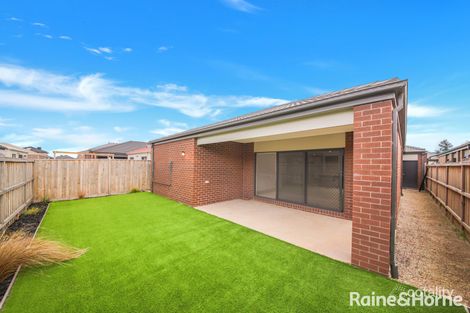 Property photo of 11 Maroa Street Tarneit VIC 3029