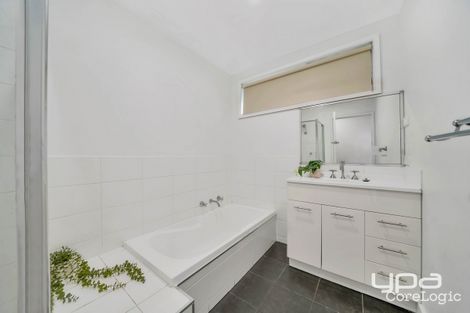 Property photo of 3 Desi Court Campbellfield VIC 3061