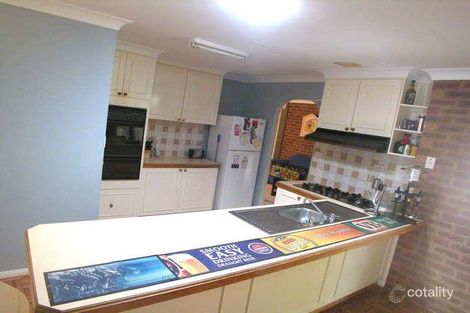 Property photo of 37 Warrambool Crescent Glenfield Park NSW 2650