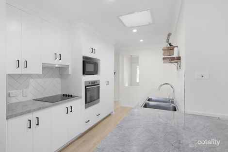 Property photo of 38 Kavanagh Crescent Koongal QLD 4701