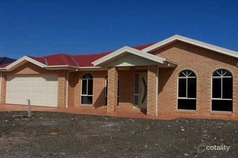 11 Bonney Ct, Taylors Hill, VIC 3037