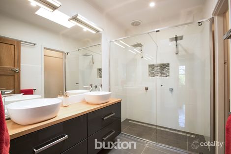 Property photo of 1 Ruby Street Ormond VIC 3204