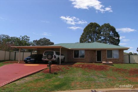 5 Hamish Ct, Westbrook, QLD 4350