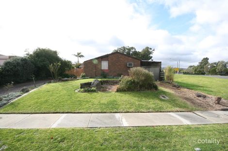 3 Ravenhill Way, Wantirna South, VIC 3152