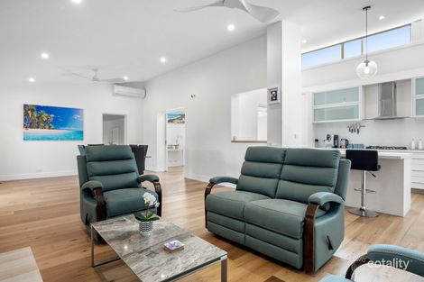 Property photo of 37 Hillman Avenue McCrae VIC 3938