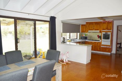 Property photo of 11-13 Rintoull Court Rosedale VIC 3847