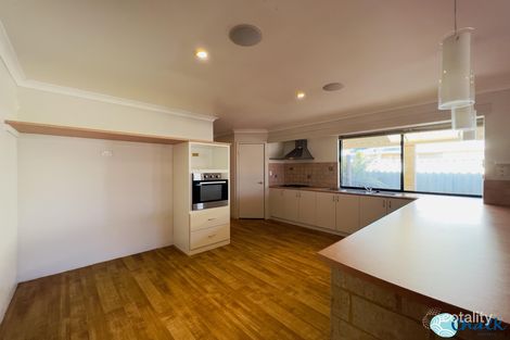 Property photo of 8 Valdez Way Port Kennedy WA 6172