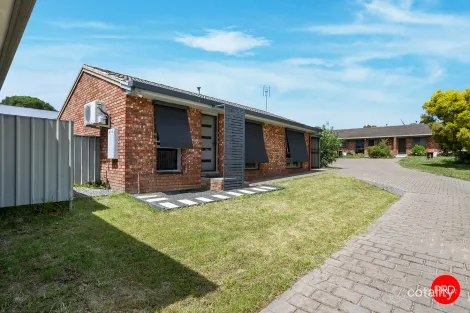 Property photo of 2/8 Tennyson Street Quarry Hill VIC 3550