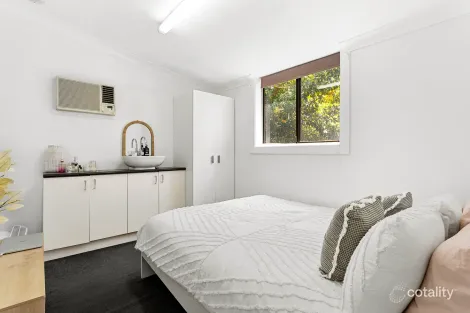 Property photo of 280 Warringah Road Beacon Hill NSW 2100