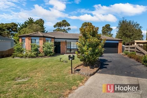 Property photo of 16 Julia Court Cranbourne North VIC 3977