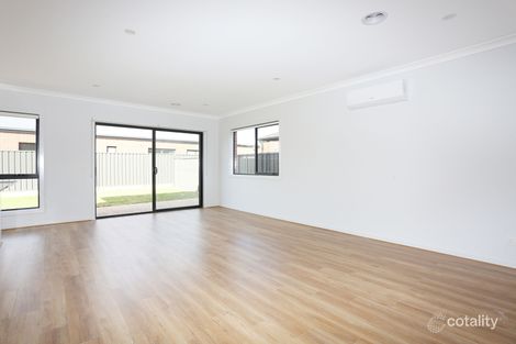 Property photo of 7 Opulent Boulevard Tarneit VIC 3029