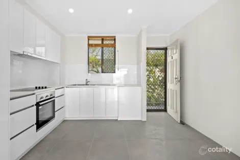 8/29 Oak Ave, Surfers Paradise, QLD 4217