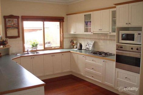 Property photo of 21 Benjamin Court Spring Gully VIC 3550