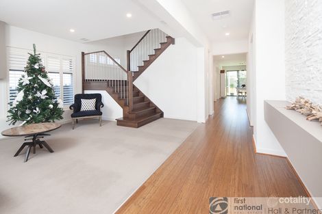 Property photo of 72 Elmswood Boulevard Keysborough VIC 3173