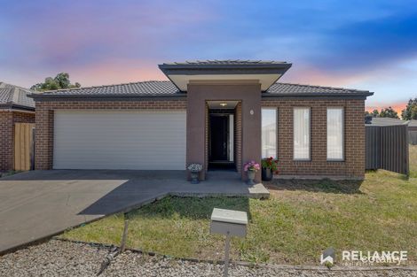 6 Burswood Cct, Harkness, VIC 3337