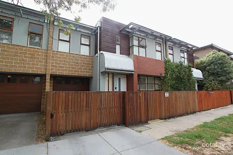 10 Wando Gr, St Kilda East, VIC 3183