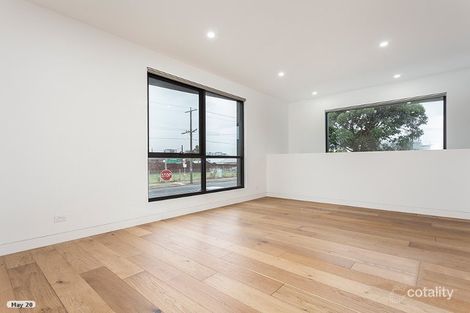 Property photo of 151 Buckley Street Seddon VIC 3011