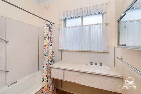Property photo of 5 Banool Avenue Kilmore VIC 3764