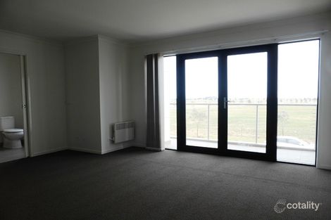Property photo of 53 Chessington Drive Williams Landing VIC 3027