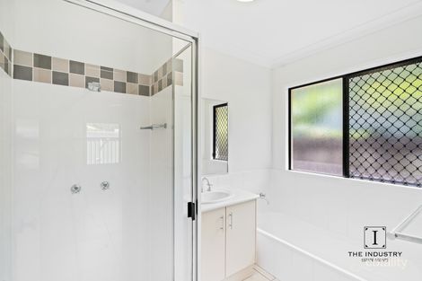 Property photo of 33 Huntley Crescent Redlynch QLD 4870