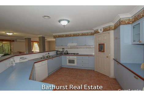 Property photo of 4 McGregor Way Kelso NSW 2795