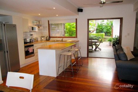 21 Twenty Fifth Ave, Palm Beach, QLD 4221