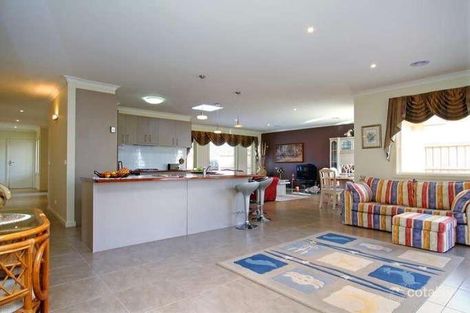 Property photo of 3 Willandra Place Rosebud VIC 3939