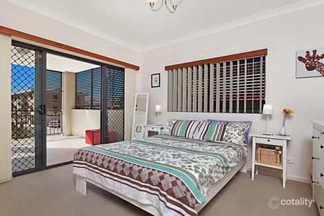 Property photo of 4/296 Cornwall Street Stones Corner QLD 4120