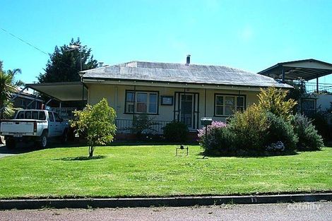 17 Swanstone St, Collie, WA 6225